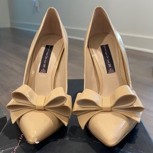 Steve Madden Nude pumps